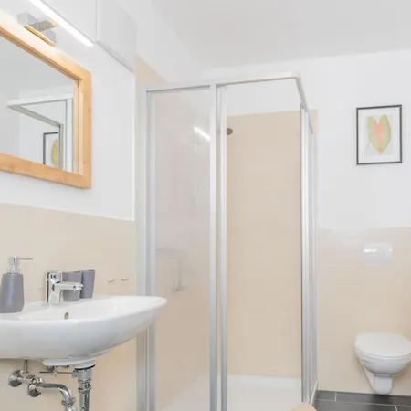 Modernes Mit Privatem Stellplatz Wenige Minuten Von Der Innenstadt & Mosel