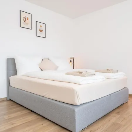 Appartement Modernes Studio-apartment Mit Balkon Und Privatem Stellplatz Fuer Bis Zu 4 Personen Nur Wenige Minuten Von Der Innenstadt & Mosel Entfernt Koblenz (Rhineland-Palatinate)