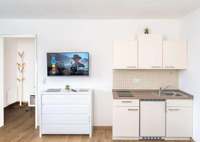 Modernes Studio-apartment Mit Balkon Und Privatem Stellplatz Fuer Bis Zu 4 Personen Nur Wenige Minuten Von Der Innenstadt & Mosel Entfernt Koblenz (Rhineland-Palatinate)
