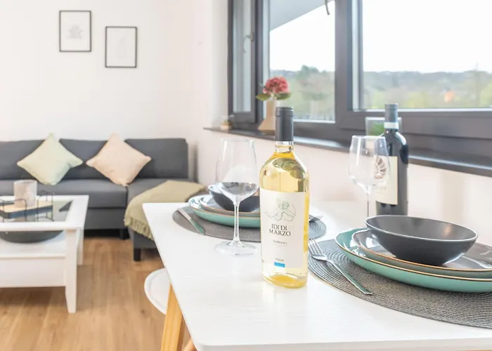 Apartment Modernes Studio-apartment Mit Balkon Und Privatem Stellplatz Fuer Bis Zu 4 Personen Nur Wenige Minuten Von Der Innenstadt & Mosel Entfernt Koblenz (Rhineland-Palatinate)