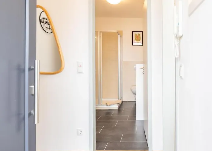 Apartamento Modernes Studio-apartment Mit Balkon Und Privatem Stellplatz Für Bis Zu 4 Personen Nur Wenige Minuten Von Der Innenstadt&mosel Entfernt *