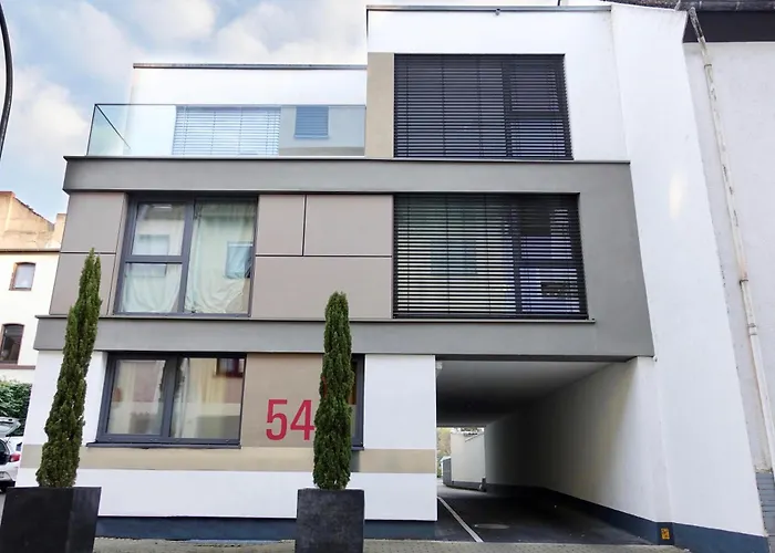 Modernes Studio-apartment Mit Balkon Und Privatem Stellplatz Fuer Bis Zu 4 Personen Nur Wenige Minuten Von Der Innenstadt & Mosel Entfernt 아파트 코블렌츠
